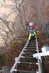 石裂山と二股山画像